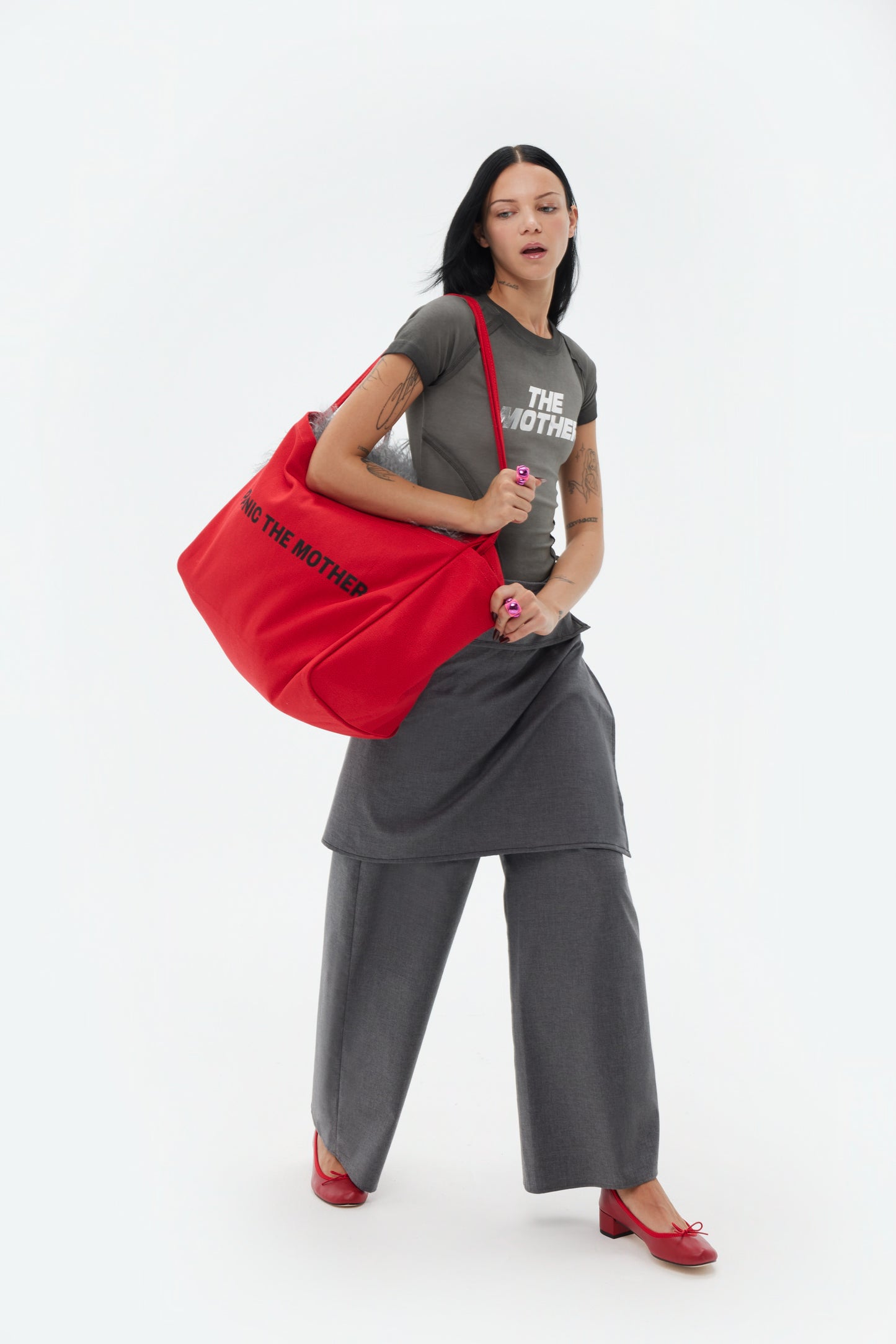 OVERSIZED TOTE
